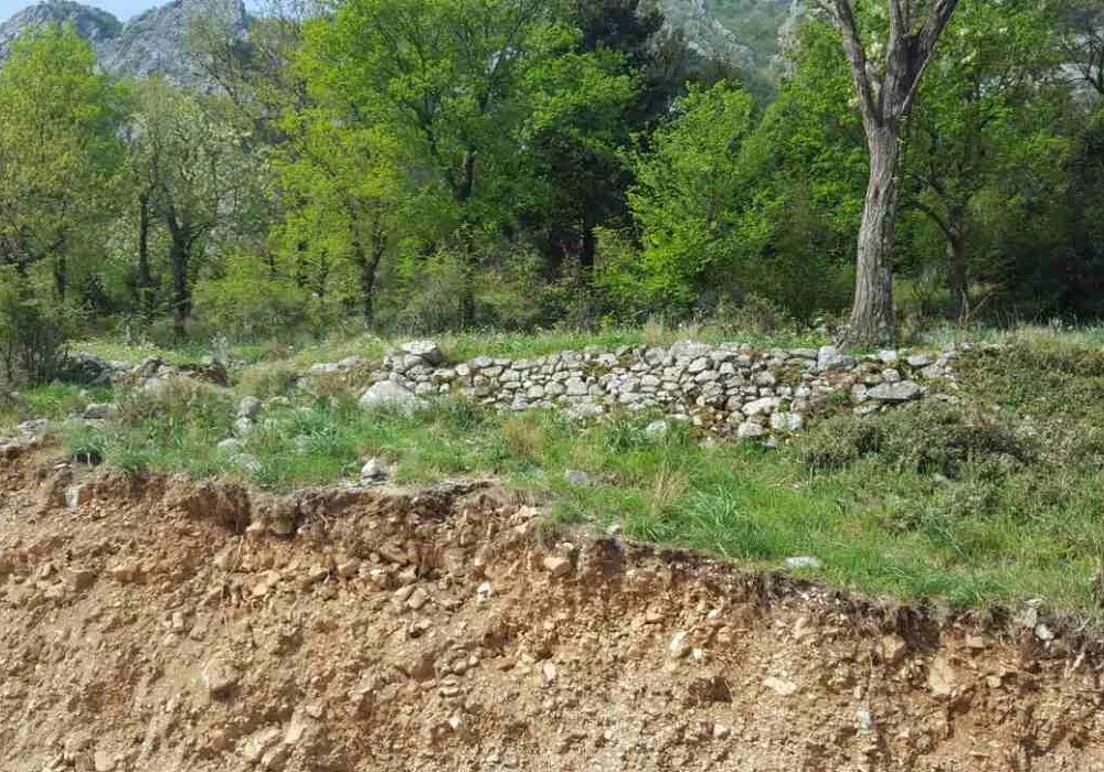 Land for sale for residential construction. Kotor. 