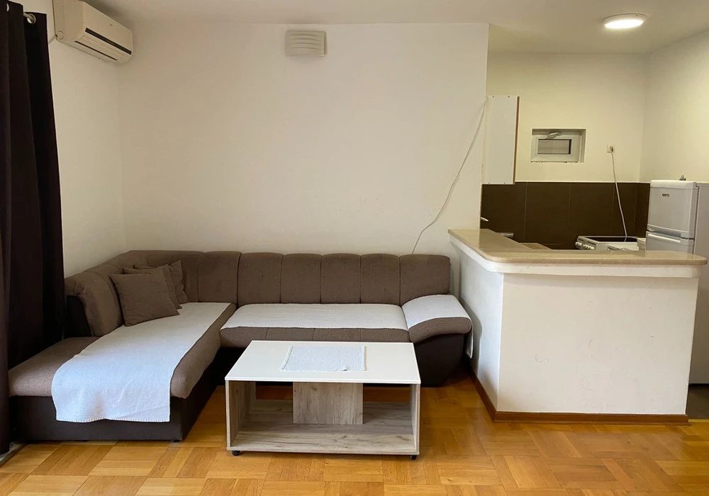 Stan na prodaju 2 собе, 81 m². Becici. 