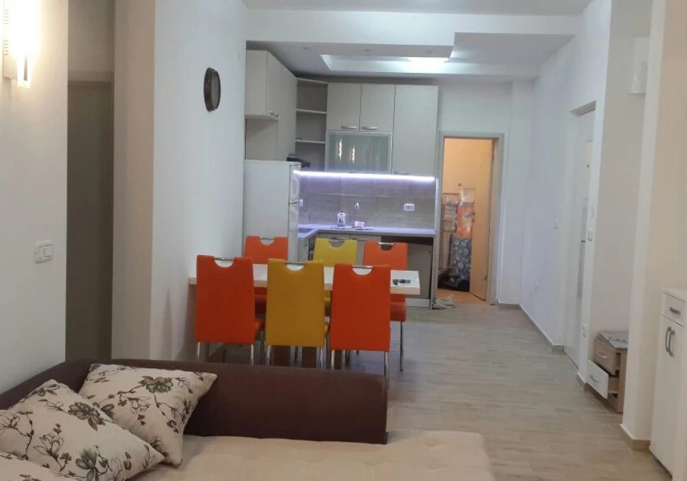 Apartments for sale 2 rooms, 80 m². Przno. 