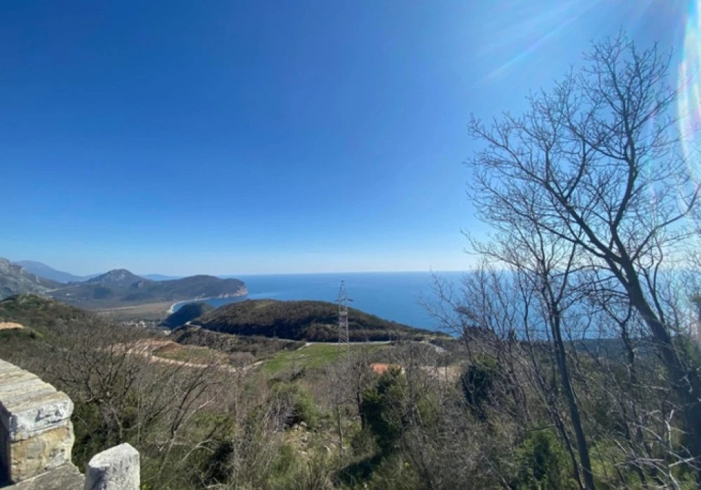 Land for sale for residential construction 5914 m². Budva. 