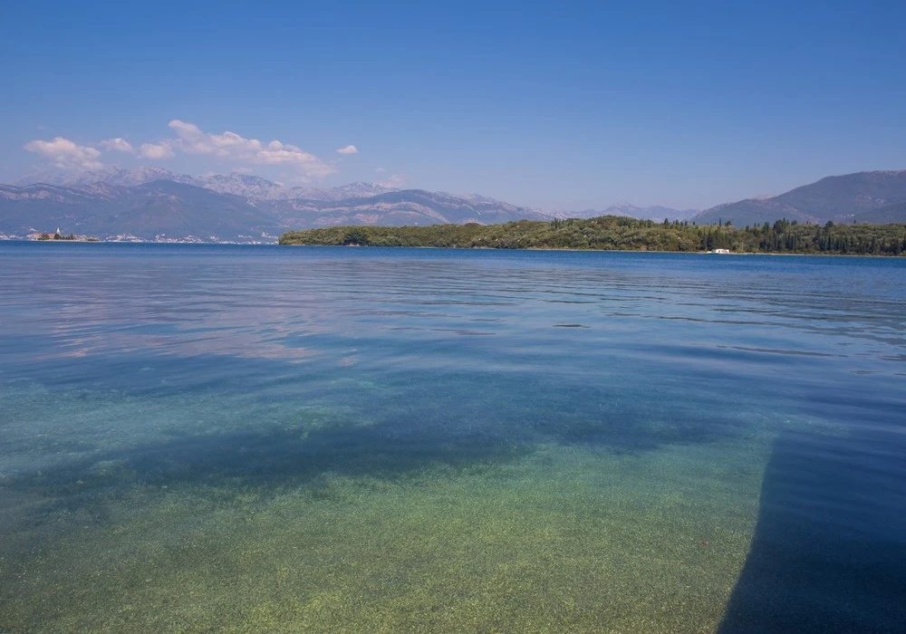 Kuća na prodaju. Lustica. 