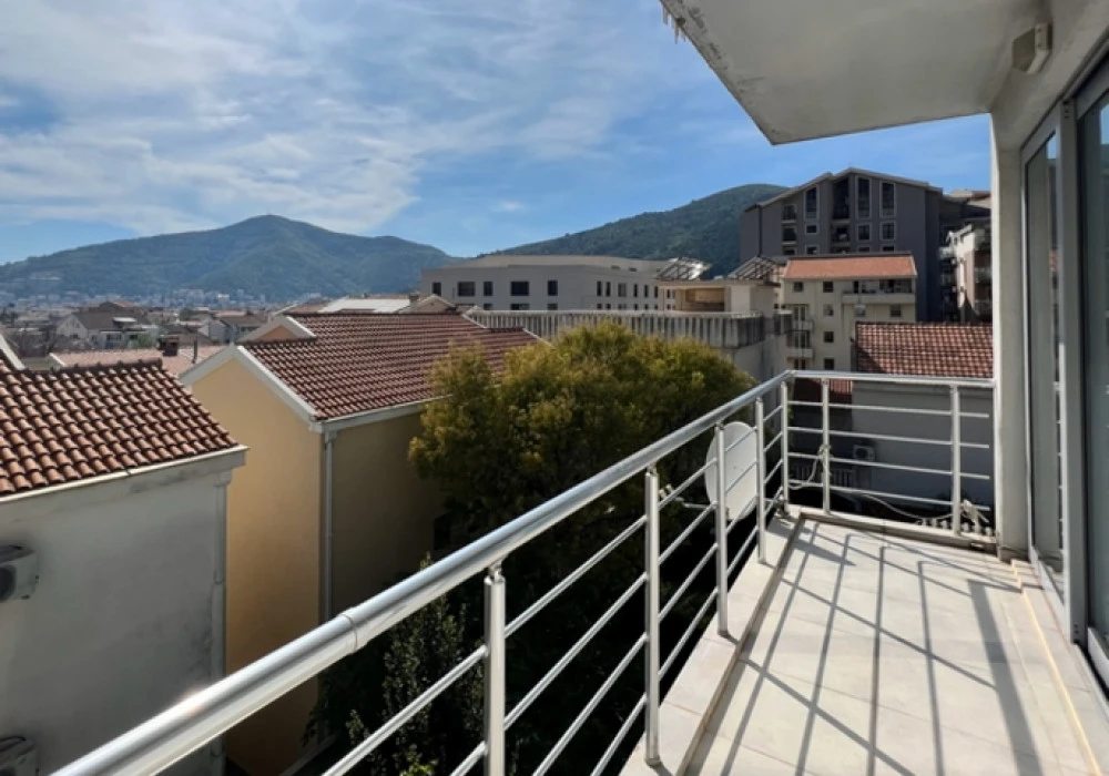 Apartments for sale 40 m². Budva. 