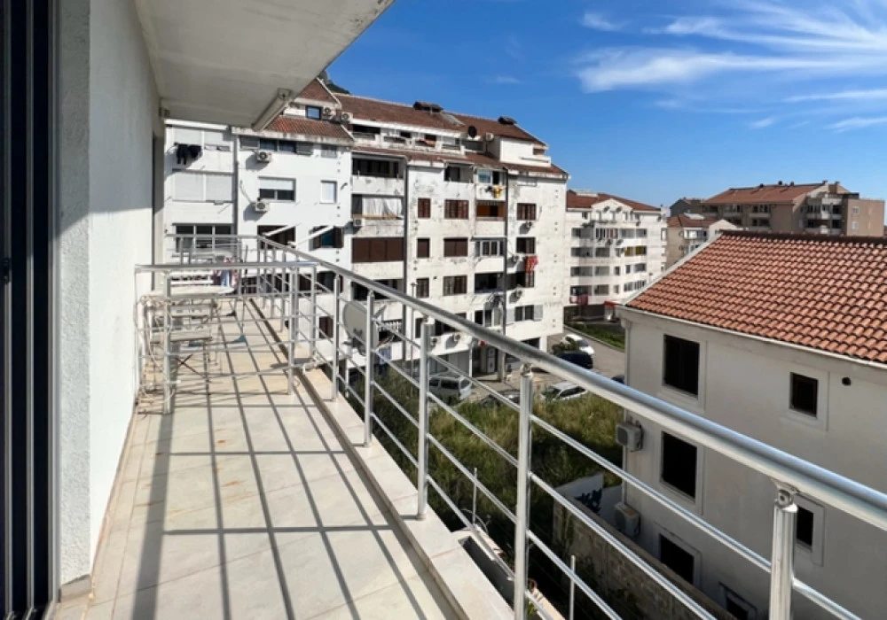 Apartments for sale 40 m². Budva. 