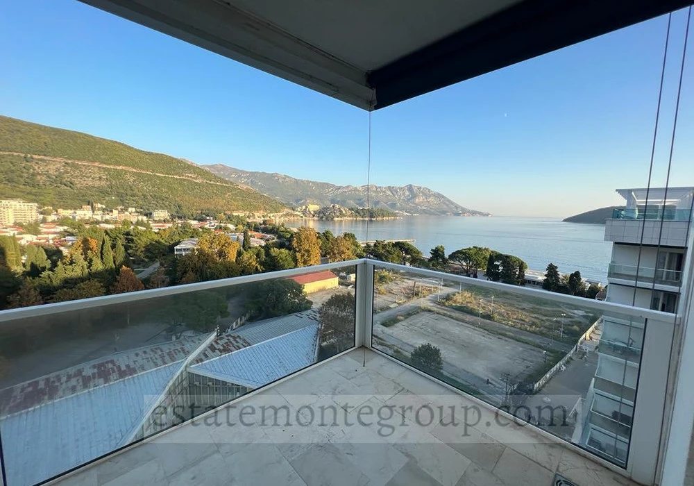 Apartments for sale 2 rooms, 109 m². Budva. 