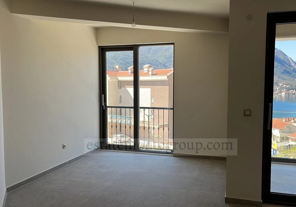 Apartments for sale 74 m². Dobrota. 