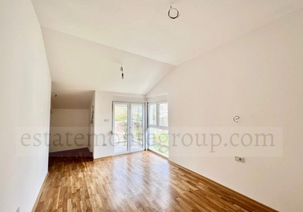 Apartments for sale 2 rooms, 72 m². Herceg Novi. 