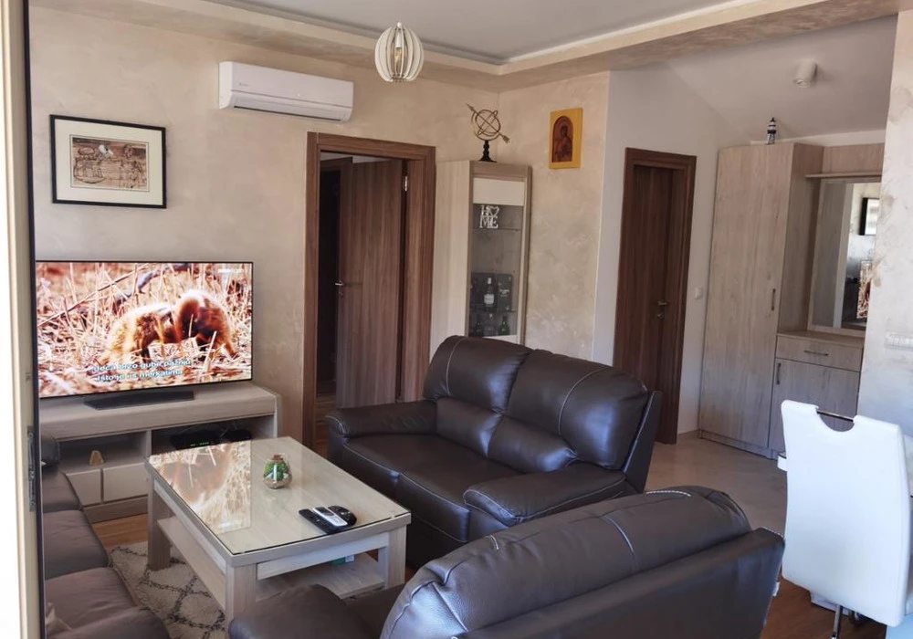 Apartments for sale 2 rooms, 67 m². Dobrota. 